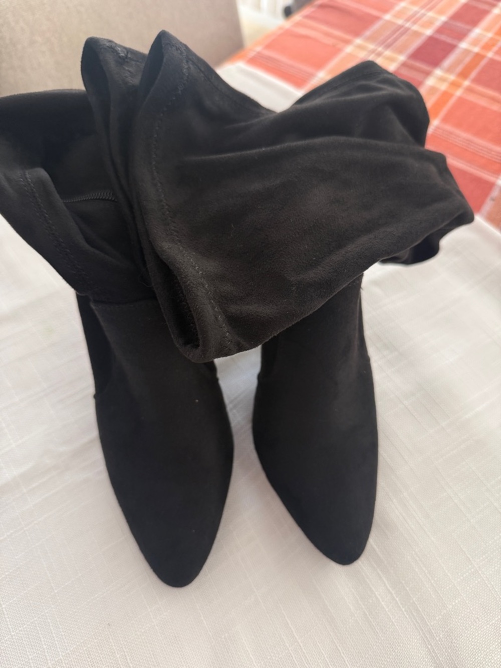Sugar Black Pointed-Toe Knee-High Heeled Boots